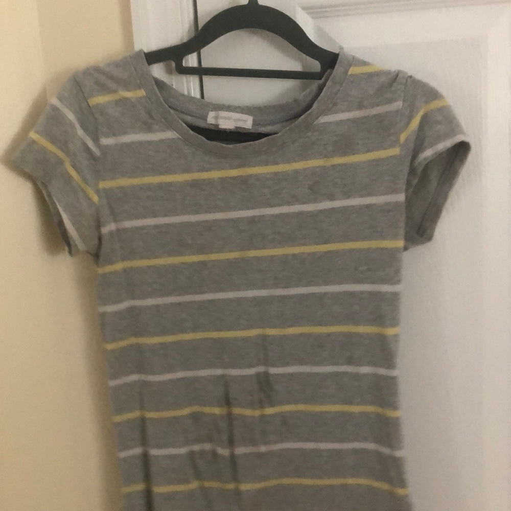 A grey shirt.